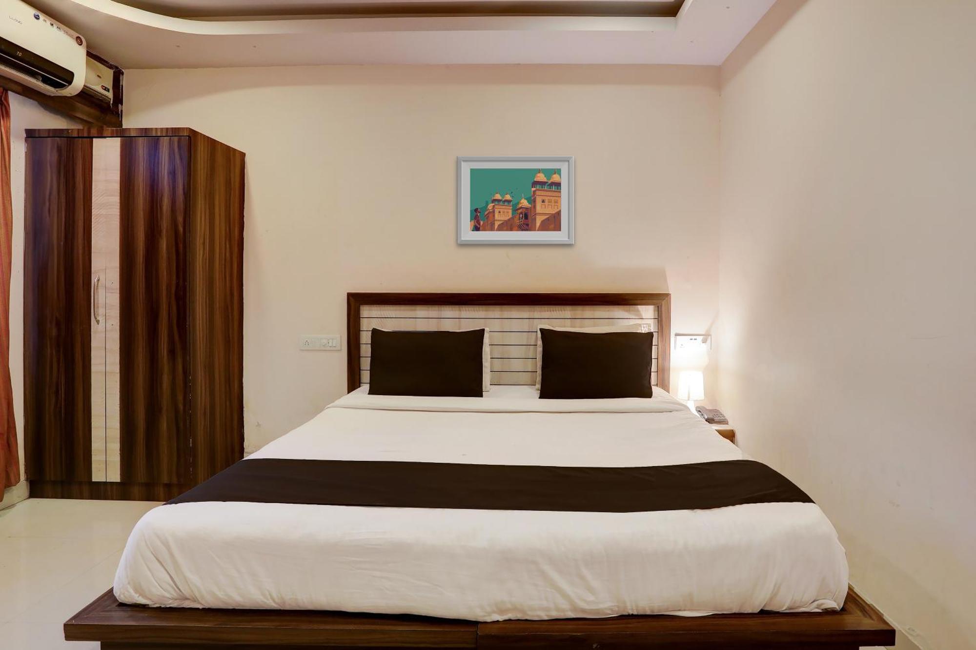 Super Hotel O Vaishnavi Inn Haidarábád Kültér fotó