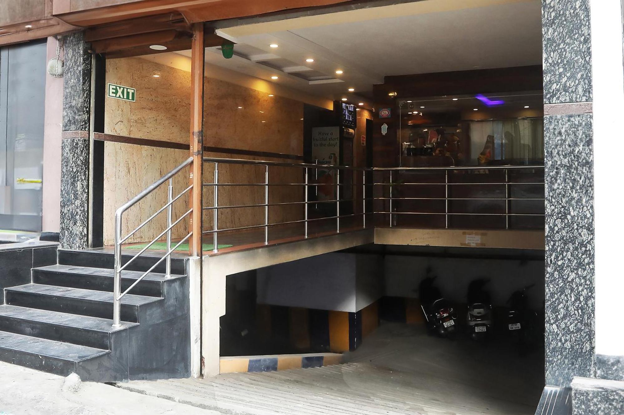 Super Hotel O Vaishnavi Inn Haidarábád Kültér fotó