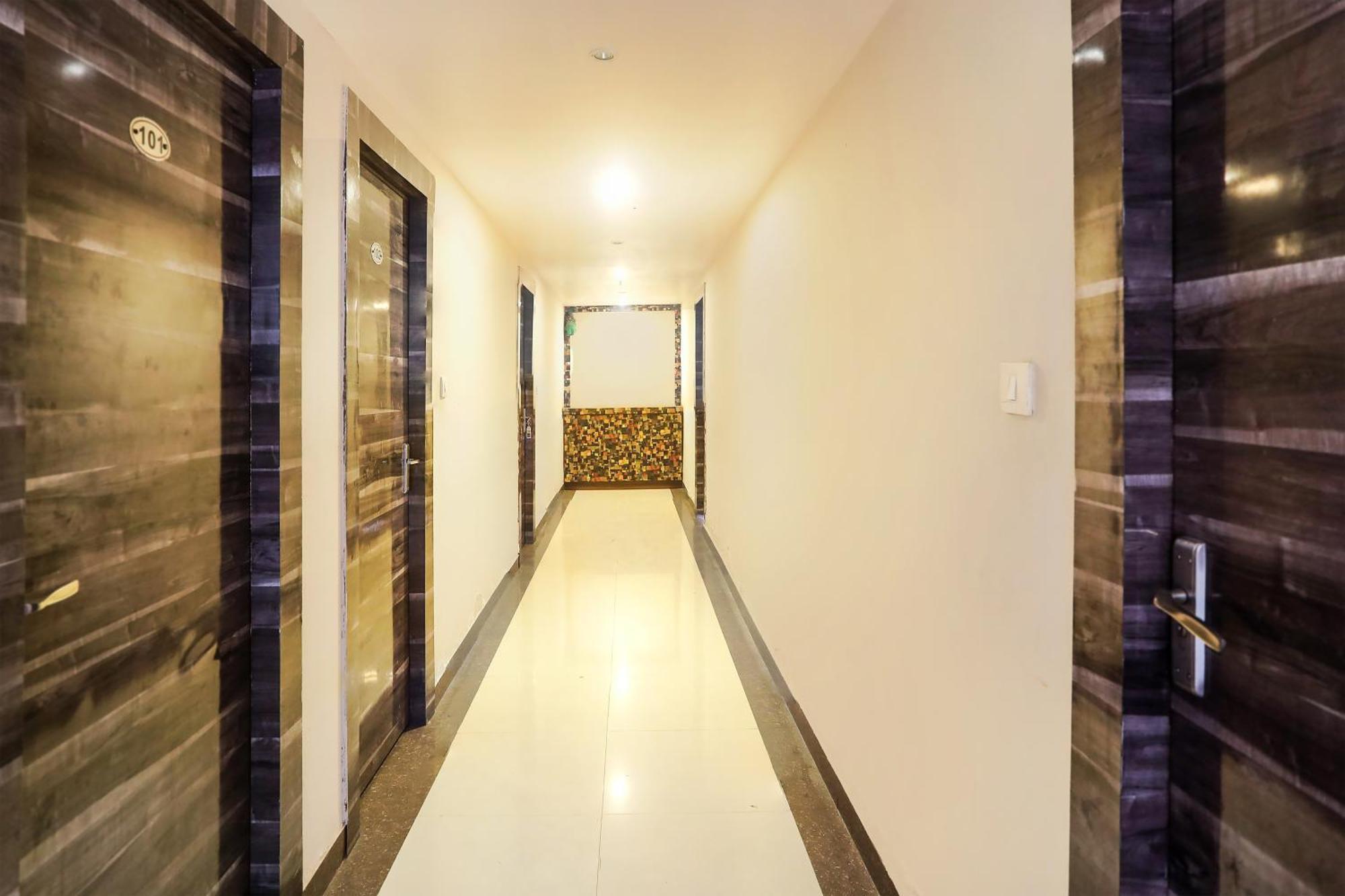 Super Hotel O Vaishnavi Inn Haidarábád Kültér fotó